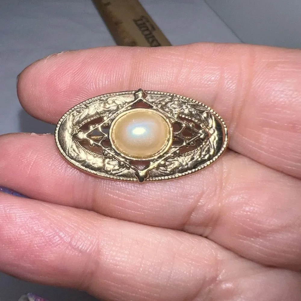 Vintage Gold Tone and Faux Pearl Bar Brooch